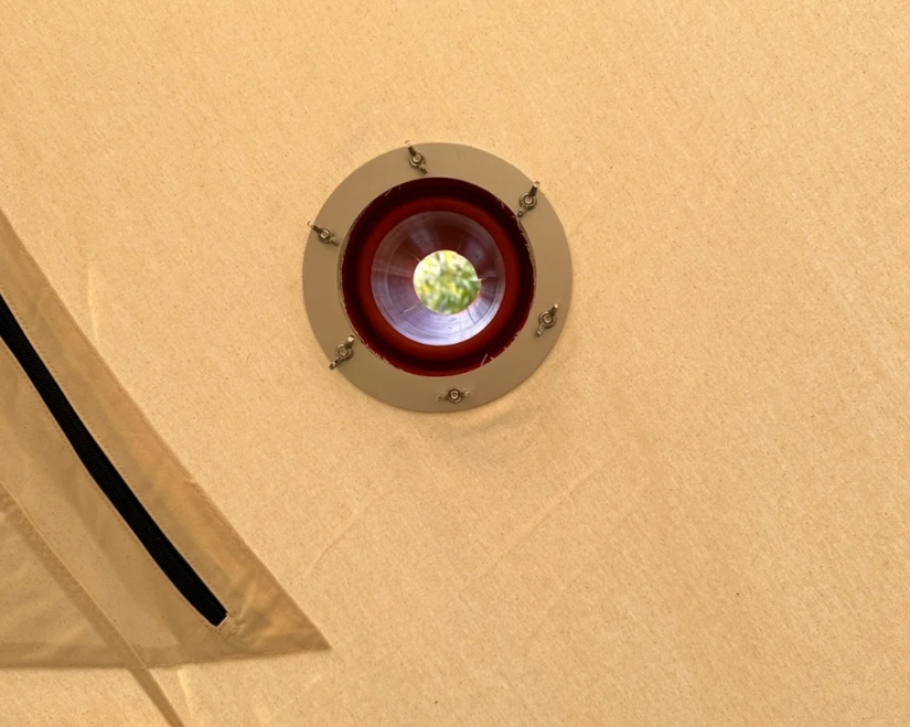 如何在帆布帳篷爐上安裝煙道管